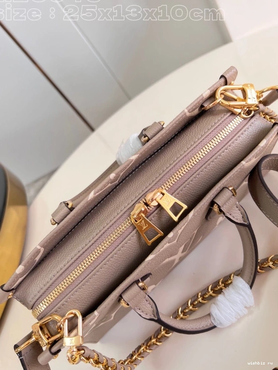 WIS VUITTON LOUIS West ONTHEGO East 0728